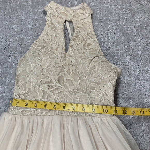 SPEECHLESS JUNIORS CHOKER KEY HOLE LACE &TULLE OPEN-BACK SHORT DRESS Beige Sz 3 - Picture 4 of 6